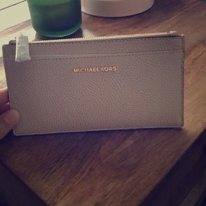 New ! Nude pink Michael Kors wallet